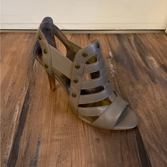 Nine West Sachar Slate Heels Leather Upper 1009 Balance Man Made Heels - Picture 4 of 12